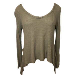 Women’s Green Long Sleeve Shirt